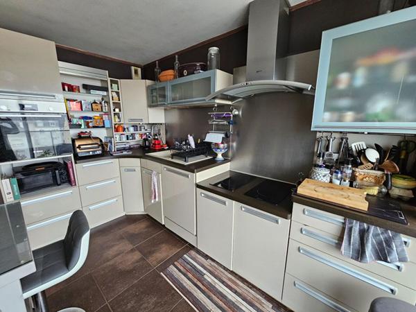 Appartement - Duplex de 110 m2- Terrasse- Jardin- Double garage-  4 pièce(s) 110 m2