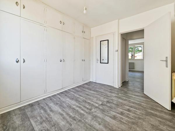 Appartement à vendre 2 pièces + balcon et cave TARBES (65)