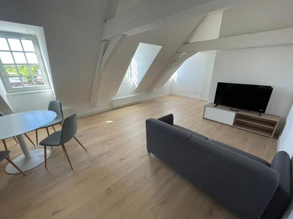 A LOUER : T2 à SECLIN • • 770 € CC • Réf. 1562-M214