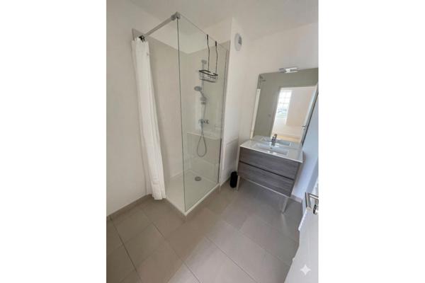 A LOUER : T2 à SECLIN • • 770 € CC • Réf. 1562-M214