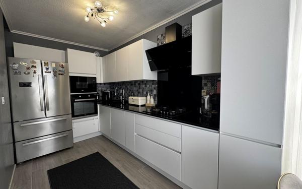 Appartement à vendre    4 pièces • 78,80 m2 Carros