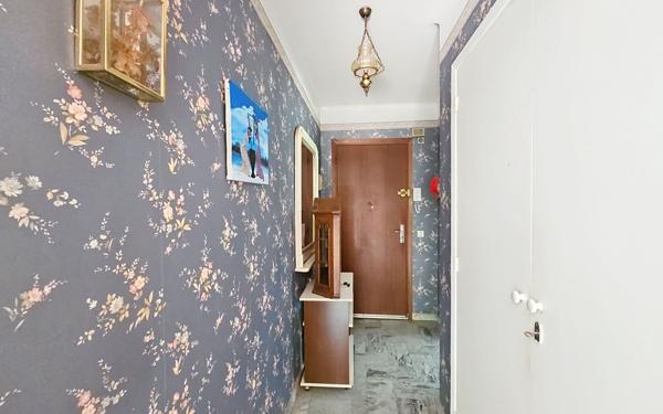 Appartement à vendre    2 pièces • 44,69 m2 Antibes