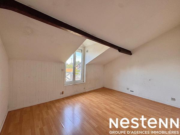 Maison divisée en deux appartements (103 m²) Quartier TREMBLAY