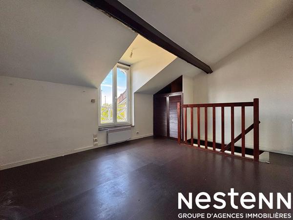 Maison divisée en deux appartements (103 m²) Quartier TREMBLAY