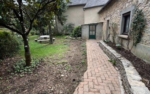 Maison à vendre    8 pièces •  Sébazac-Concourès