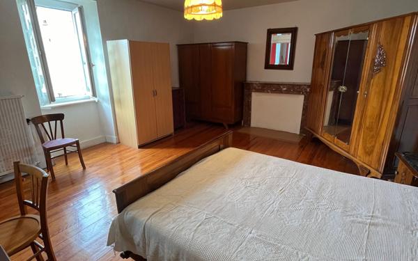 Maison à vendre    8 pièces •  Sébazac-Concourès