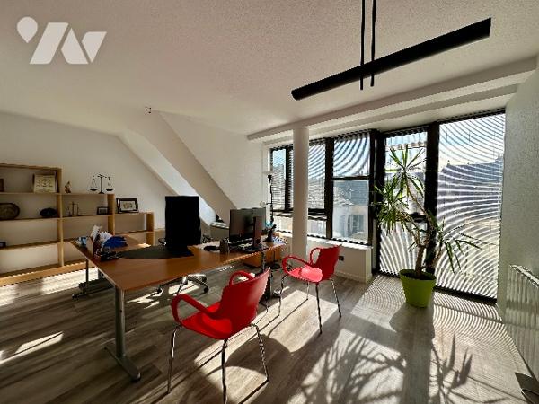 Dole , appartement centre ville , résidence avec ascenseur