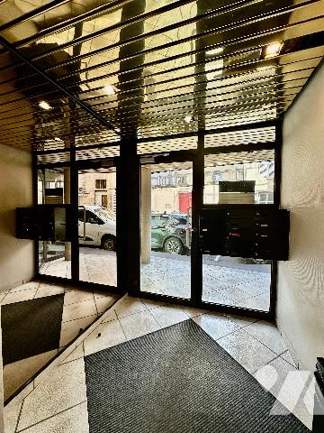 Dole , appartement centre ville , résidence avec ascenseur