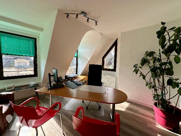 Dole , appartement centre ville , résidence avec ascenseur