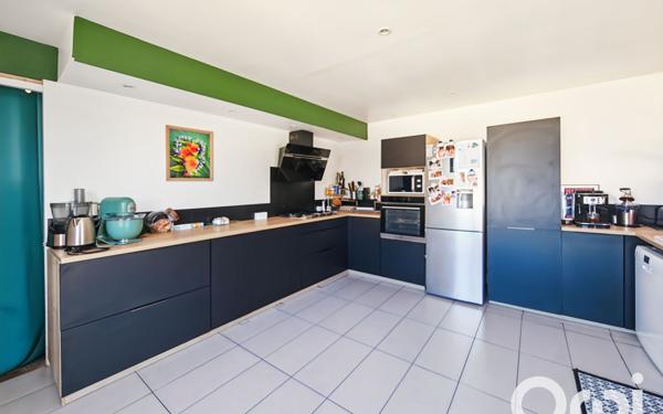 Maison à vendre    4 pièces • 191 m2 Bollène