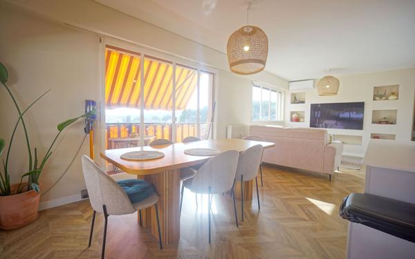 Appartement à vendre    2 pièces • 54,79 m2 Le Cannet