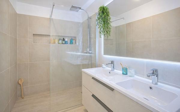 Appartement à vendre    2 pièces • 54,79 m2 Le Cannet