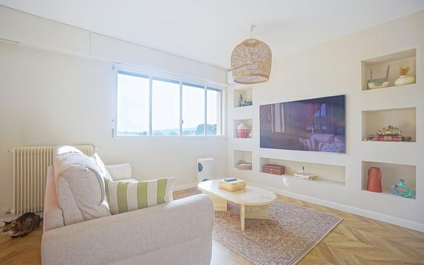 Appartement à vendre    2 pièces • 54,79 m2 Le Cannet