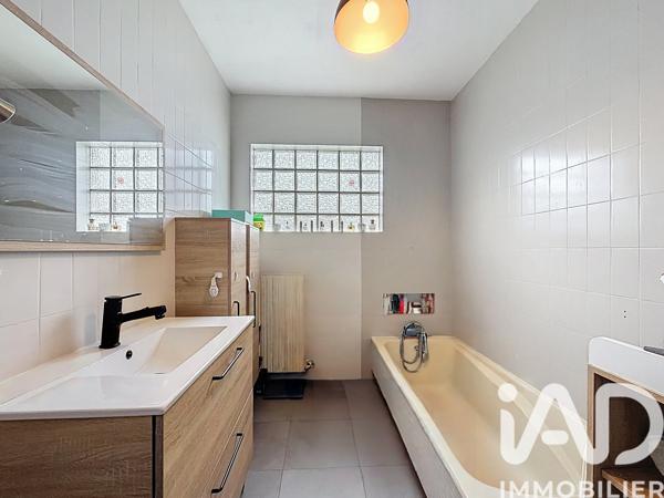 Maison à vendre 5 pièces 98,44 m² Villeneuve-le-Roi