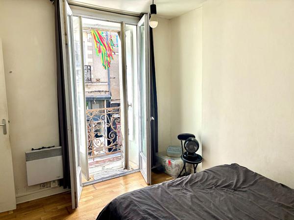 A VENDRE NANTES SAINT-CLEMENT CHARMANT TYPE 2 FONCTIONNEL DANS BEL ANCIEN