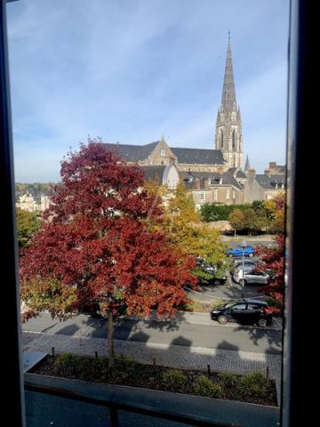 Immeuble de caractère à usage commercial Emplacement n°1 en plein centre-ville