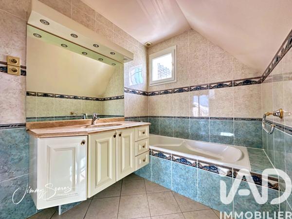 Maison à vendre 6 pièces 170 m² Pontault-Combault