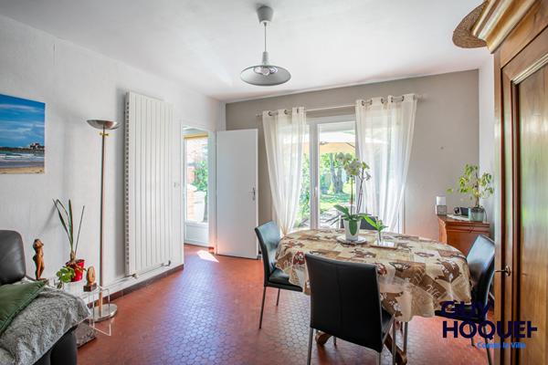 Maison à vendre à COMBS LA VILLE - 5 pièces, 3 chambres et 2 bureaux