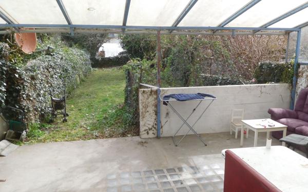 Immeuble à vendre    4 pièces •  Saint-Yrieix-la-Perche