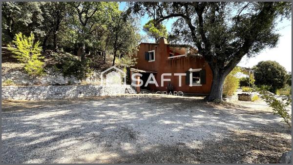 Villa de 195 m² sur Parc Paysager de 8016 m²