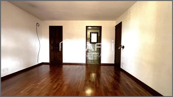 Villa de 195 m² sur Parc Paysager de 8016 m²