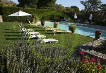 Hôtel - Restaurant à AVIGNON (84000)