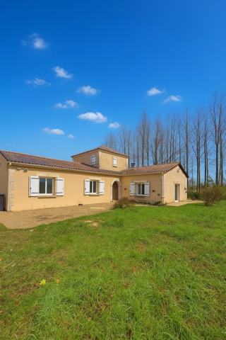 Maison à vendre 5 pièces FLEAC (16)