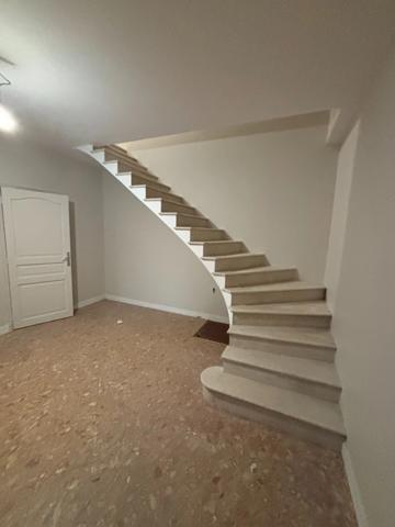 Maison à vendre 5 pièces FLEAC (16)