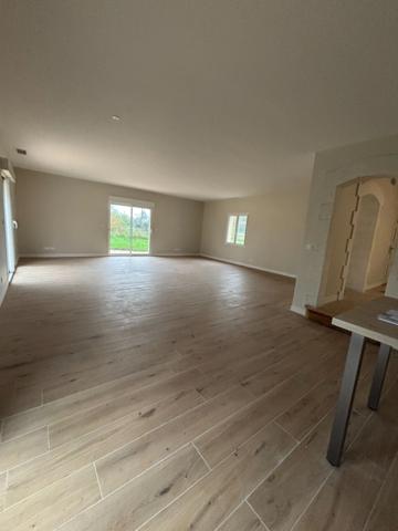 Maison à vendre 5 pièces FLEAC (16)