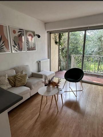Location / Appartement T2 à Aix-en-Provence (13100)