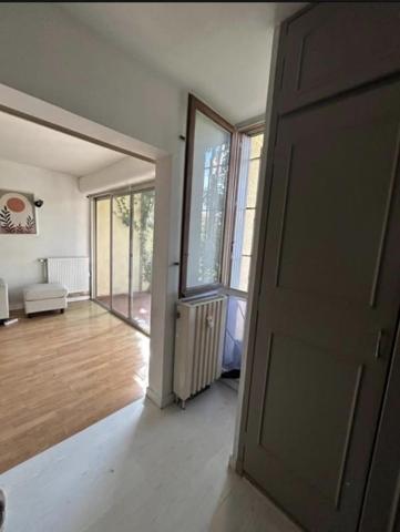 Location / Appartement T2 à Aix-en-Provence (13100)