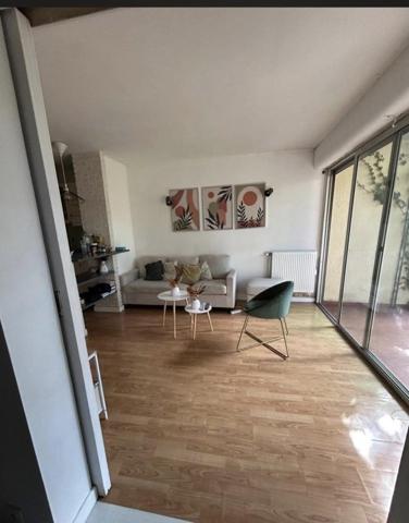 Location / Appartement T2 à Aix-en-Provence (13100)