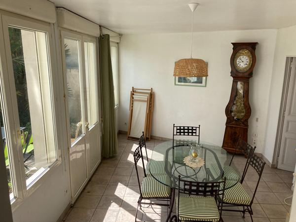 Maison de caractère en pierre au coeur de Fontenay le comte