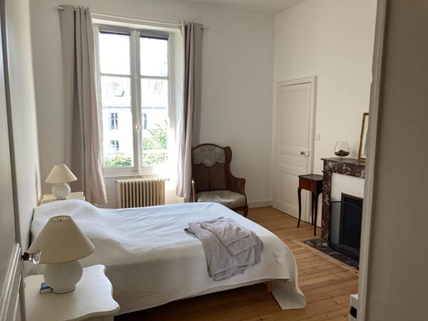 Maison de caractère en pierre au coeur de Fontenay le comte