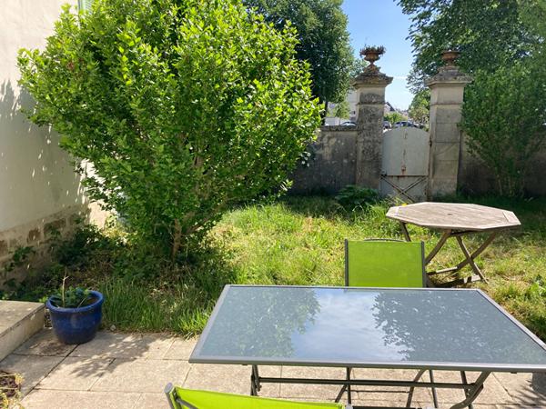 Maison de caractère en pierre au coeur de Fontenay le comte