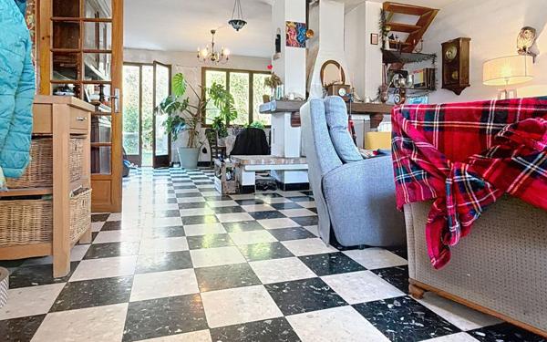 Maison à vendre    6 pièces • 130 m2 Verrières-le-Buisson