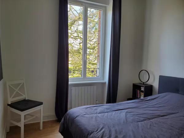 Huelgoat : situation exceptionnelle et fort potentiel pour cet immeuble de 11 lots d'habitation + cave