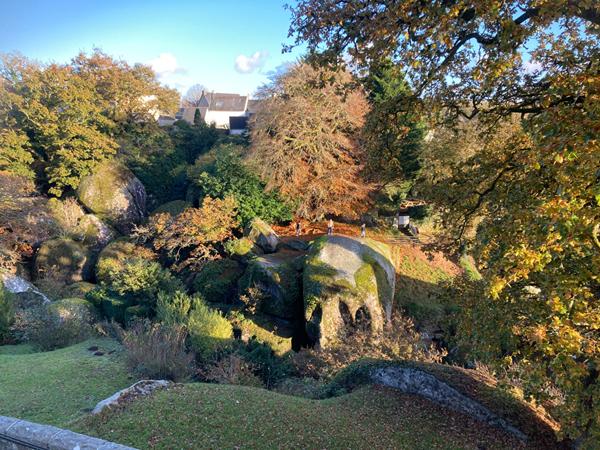 Huelgoat : situation exceptionnelle et fort potentiel pour cet immeuble de 11 lots d'habitation + cave