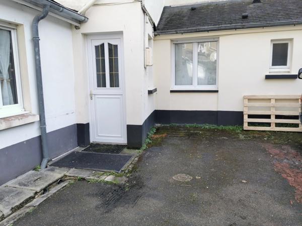 Appartement duplex à louer 2 pièces QUIMPER (29) - parking privé - Impasse - centre ville