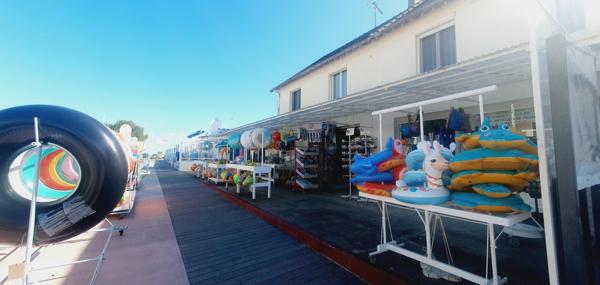 Immeuble de rapport à fort potentiel à proximité immédiate de la plage