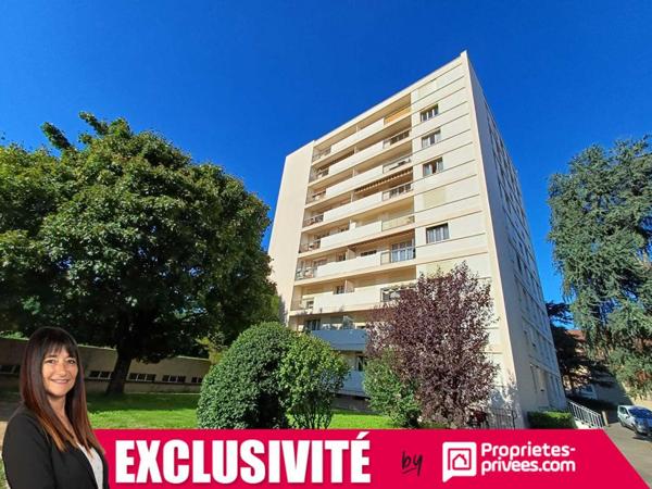 Roanne centre T5 avec balcon, vue dégagée et stationnement
