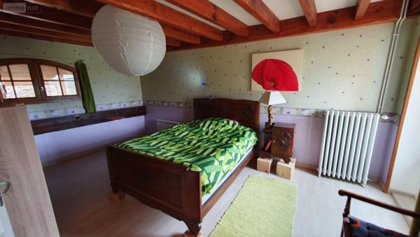 Maison à vendre à Le Vernet-Chaméane dans le Puy-de-Dôme (63580), ref : 2025-33-2025023