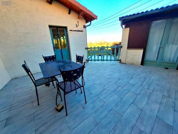 Maison à vendre à Le Vernet-Chaméane dans le Puy-de-Dôme (63580), ref : 2025-33-2025023