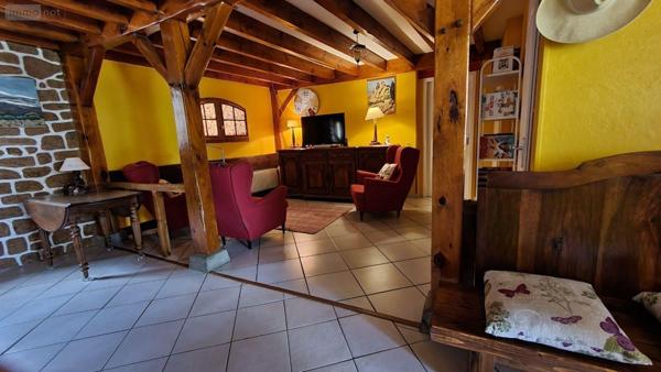 Maison à vendre à Le Vernet-Chaméane dans le Puy-de-Dôme (63580), ref : 2025-33-2025023