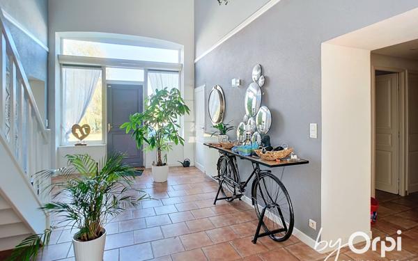 Maison à vendre    6 pièces • 240 m2 Néris-les-Bains