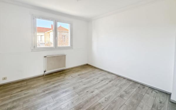 Appartement à vendre    5 pièces • 131,25 m2 Guilherand-Granges