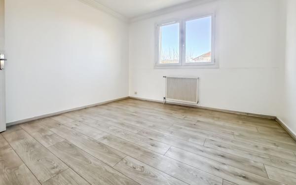 Appartement à vendre    5 pièces • 131,25 m2 Guilherand-Granges