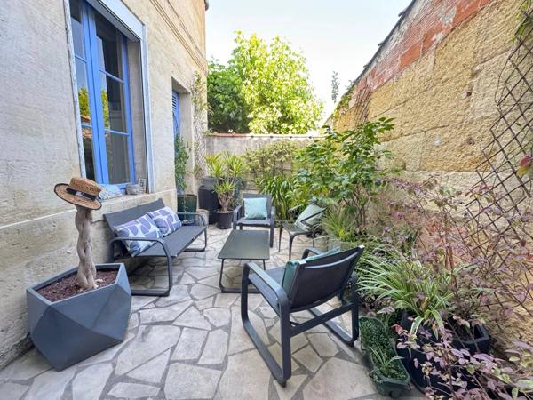 Maison Familiale Bourgeoise avec extérieur