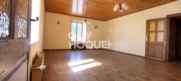 Appartement à rénover - jardin -garage -cave JOUGNE