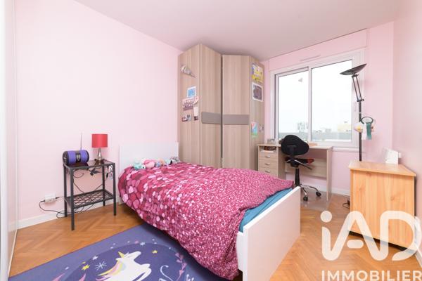 Appartement à vendre 5 pièces 113 m² Courbevoie